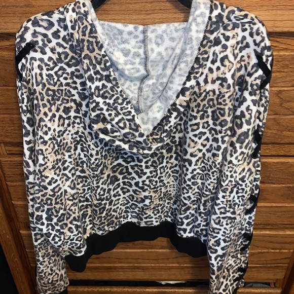 Victoria’s Secret Victoria Sport Cropped Jacket - Picture 8 of 10